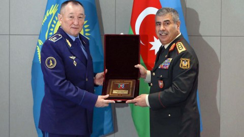 Qazaxıstanda Zakir Həsənova medal təqdim edildi