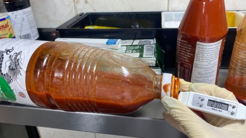 Bakıdakı məşhur suşi restoranında nöqsanlar aşkarlandı