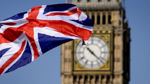 Böyük Britaniyanın dövlət borcu 20 ildə üç dəfə artıb