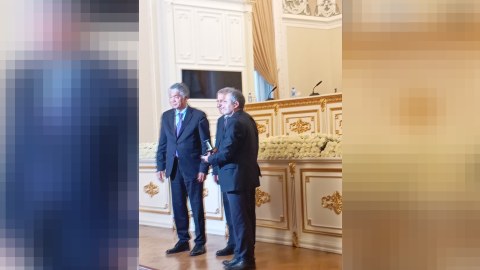 TÜRKSOY Faiq Ələkbərliyə medal verdi - FOTO
