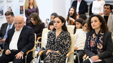 Leyla Əliyeva Bülbül adına orta məktəbdə - FOTOLAR