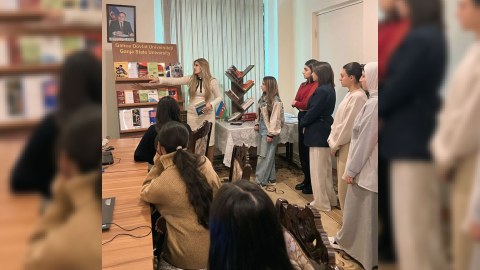 Gəncə Dövlət Universitetinin kitabxanasına yeni kitablar əlavə edildi