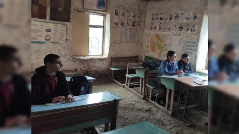 Fotosu yayılan kənd məktəbi ilə bağlı RƏSMİ AÇIQLAMA