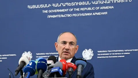 Paşinyan&nbsp;Bakı və Ankaraya yol açmağa HAZIRDIR