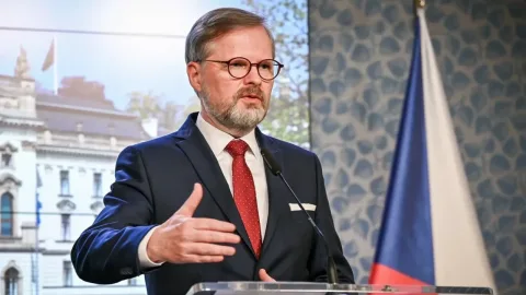 Çexiya hökuməti istefa verdi