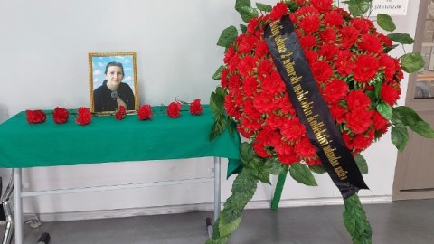 Orta məktəb müəllimi vəfat etdi