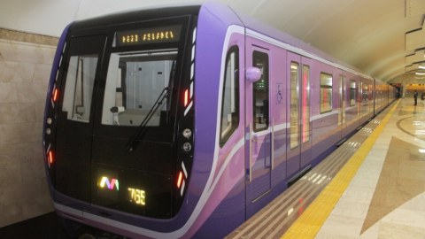 Metroda 15 yeni vaqon xəttə buraxıldı