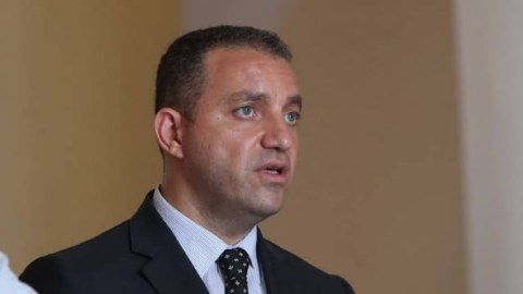 Keçmiş iqtisadiyyat naziri&nbsp;həbs olundu