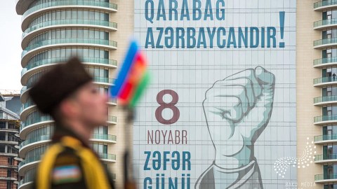 Zəfər Günümüz mübarək!