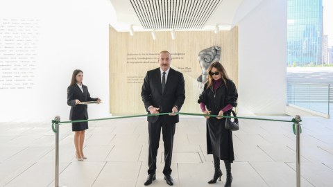 Prezident və Mehriban Əliyeva Zəfər muzeyinin açılışında - FOTOLAR