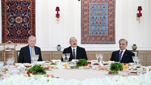 Liderlər birgə nahar etdilər - FOTOLAR