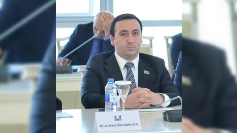 Azadlıq, suverenlik və müstəqil dövlətçiliyin rəmzi