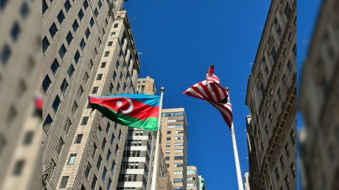 Nyu-Yorkda Azərbaycan bayrağı ucaldıldı - FOTOLAR