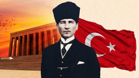 &ldquo;Sezar, İskəndər, Napoleon, ayağa qalxın, böyüyünüz Atatürk gəlir!&rdquo;