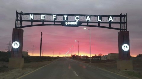 Neftçala bazarında yanğın