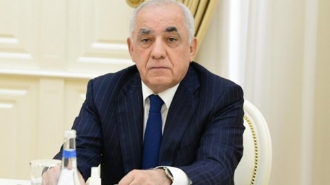 Əli Əsədov həmkarına zəng etdi - Azərbaycan hazırdır!