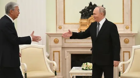 Trampdan sonra Putinlə görüşdü