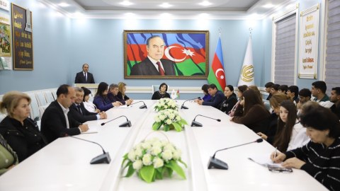 Gəncə Dövlət Universitetində dəyirmi masa - FOTO