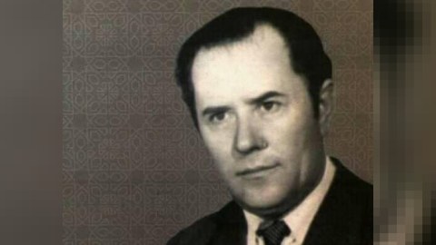 Şərəfli bir ömür yaşadı - sözlü, nəğməli