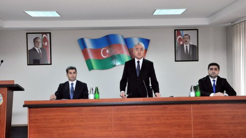 Vüqar Novruzov kollektivə təqdim olundu - FOTO