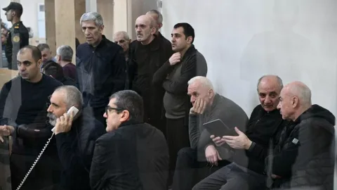 Arayik və digərlərinin qaytarılması Paşinyanın gündəliyində deyil - Deputat