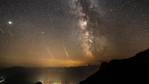 Meteor yağışı pik həddə çatır