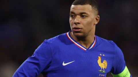 Mbappe&nbsp;Bakıya gəlmədi - Baş məşqçi səbəb AÇIQLADI