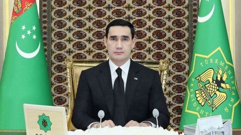 Sərdar Berdiməhəmmədov Azərbaycan Prezidentini təbrik etdi