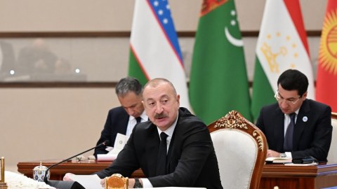 Prezident Xəzərin dibi ilə çəkiləcək elektrik kabelindən danışdı
