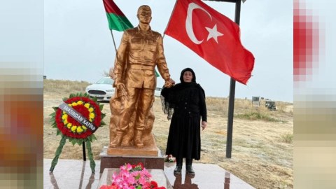 Milli Qəhrəmana qəbirüstü abidə qoyuldu - FOTO