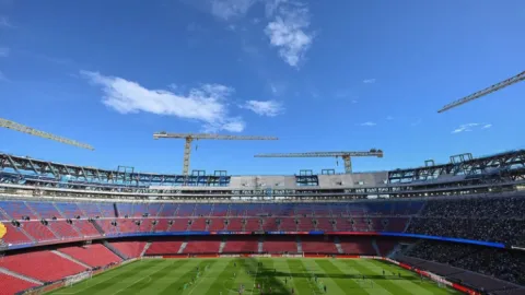 "Barselona"&nbsp; öz doğma yurduna qayıdır