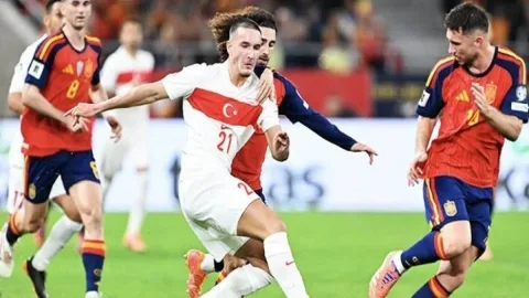 Türkiyə səfərdə xal qazandı - Gecənin nəticələri