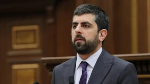 Xandanyan İstanbuldan mesaj verdi: Sülh&nbsp;heç vaxt olmadığı qədər yaxındır