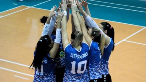 UNEC Voleybol komandası&nbsp;növbəti qələbəsini qazandı