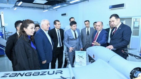 Özbəkistanlı qonaqlar BMU-nun texnoloji imkanları ilə tanış olublar -&nbsp;FOTOLAR