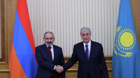 Paşinyan Tokayevin sarayındadır&nbsp;