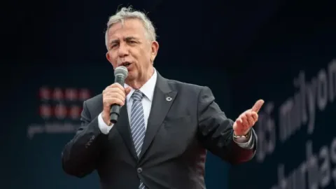 Ankarada qalmaqal&nbsp;-&nbsp;Mansur Yavaş barəsində istintaq qərarı VERİLDİ