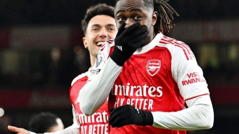 "Arsenal"&nbsp;"Tottenhem"i darmadağın etdi