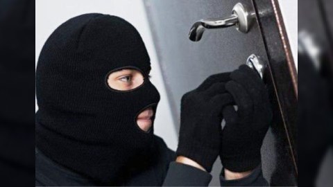 Polis Sabunçuda oğurluq edən keçmiş məhkumu&nbsp;saxladı
