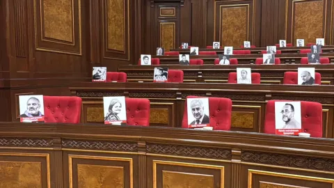 Ermənistanda 60-dan çox siyasi məhbus var