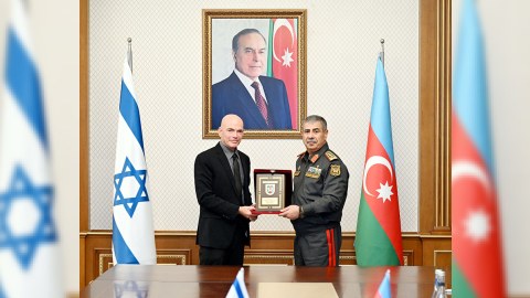 &nbsp;İsrail nümayəndələri Müdafiə Nazirliyində -&nbsp;FOTO