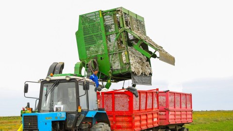 Ağdamda&nbsp;traktor&nbsp;aşdı - Xəsarət alanlar var
