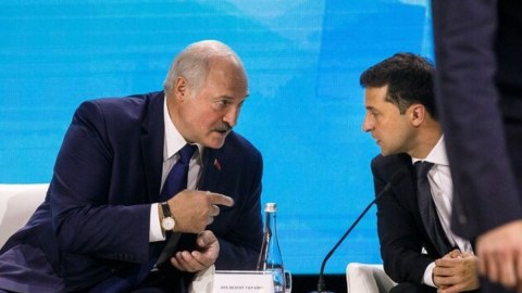 Lukaşenko: &ldquo;Ukrayna&nbsp;sərhədlərini qorumaq istəyirsə, danışıqlara getməlidir&rdquo;