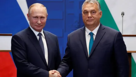 Putin Orbanla görüşdü - Rusiya-ABŞ sammitinin yeri açıqlandı