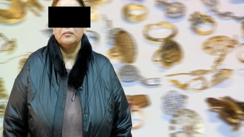 Dayə işlədiyi evdən 60 min manatlıq qızıl oğurladı