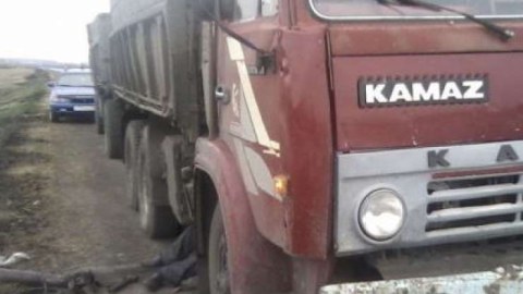 87 yaşlı kişi&nbsp;"KamAZ"ın altında qalaraq öldü