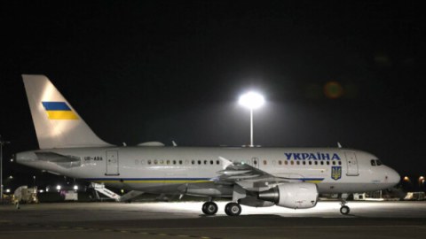 Naməlum dronlar Zelenskinin təyyarəsini təqib edibmiş&nbsp;