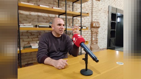 Axtardığım yolu tapana qədər çox əsərimi cırmışam - Rəssamla MÜSAHİBƏ