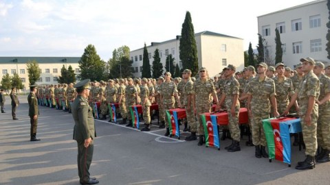 Hərbiyə çağırılan dövlət qulluqçularına müavinət veriləcək