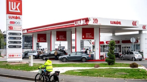 Macarıstan &ldquo;Lukoil&rdquo;in Azərbaycandakı aktivlərinə göz dikib